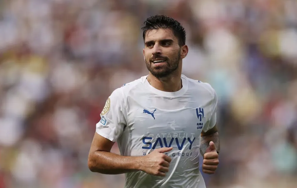 A Midfield Maestro with Premier League Pedigree